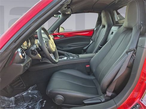 Used 2025 MAZDA MX-5 Miata RF Grand Touring image 10