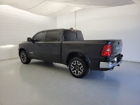Used 2025 RAM 1500 Laramie AWD/4WD image 7