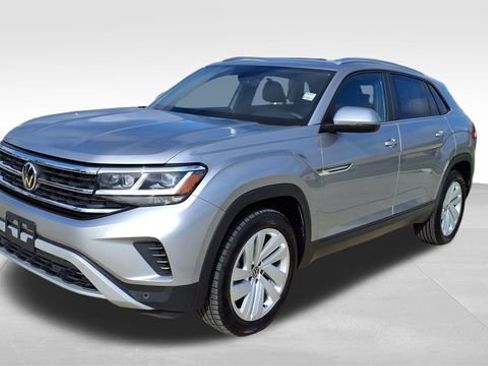 Used 2023 Volkswagen Atlas Cross Sport SE w/ Panoramic Sunroof Package image 5