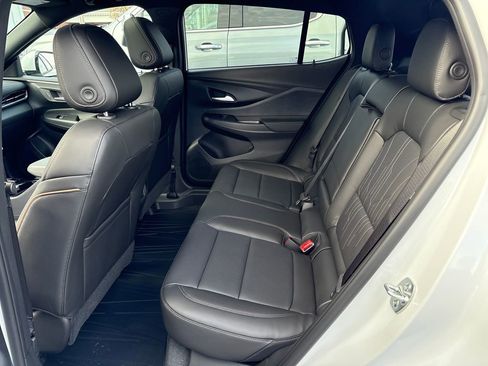 New 2026 Buick Envista Avenir FWD image 31