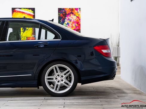 Used 2013 Mercedes-Benz C 250 Sedan image 12