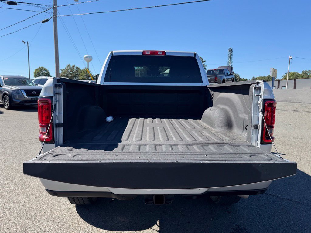 Used 2026 RAM 2500 Big Horn AWD/4WD image 5