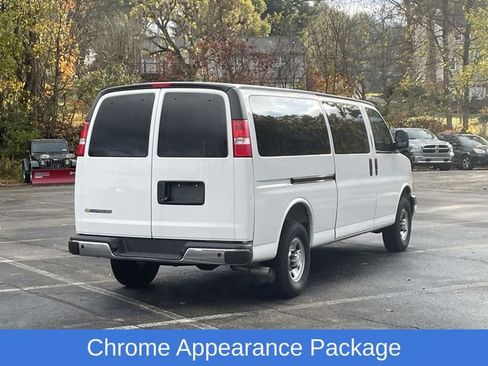 Used 2025 Chevrolet Express 3500 LT w/ LT Preferred Equipment Group image 3