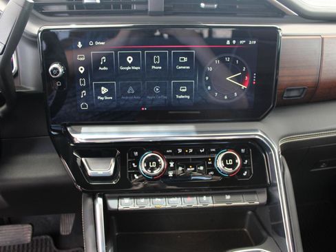 Used 2026 GMC Sierra 3500 Denali Ultimate AWD/4WD image 23