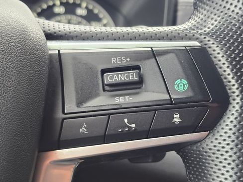 Used 2024 Mitsubishi Outlander FWD image 17