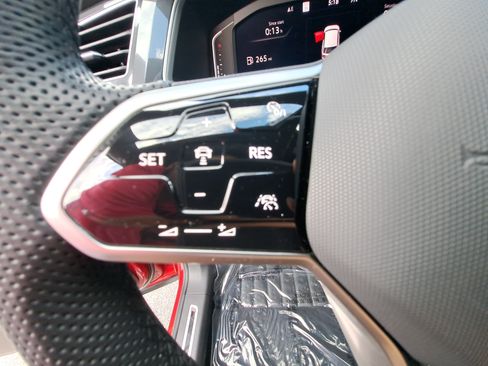 Used 2024 Volkswagen Tiguan SEL R-Line AWD/4WD image 17