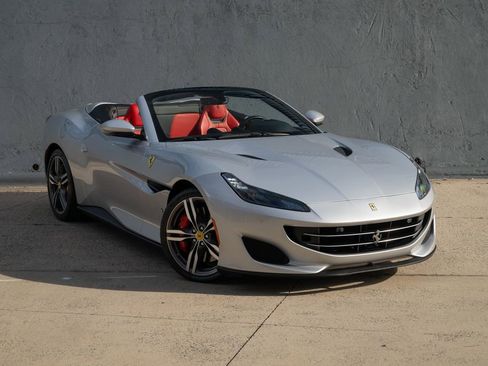 Used 2019 Ferrari Portofino image 1