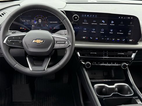 New 2026 Chevrolet Traverse LT image 11