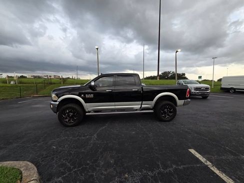 Used 2015 RAM 2500 Laramie w/ Protection Group AWD/4WD image 9