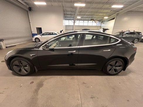 Used 2018 Tesla Model 3 Long Range image 6