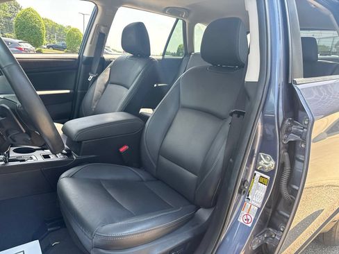 Used 2018 Subaru Outback 3.6R Limited AWD/4WD image 20