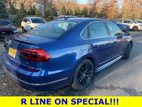 Used 2017 Volkswagen Passat 1.8T R-Line image 4