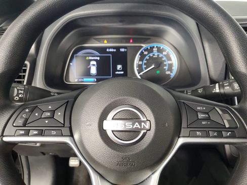 Used 2025 Nissan Leaf S FWD image 23