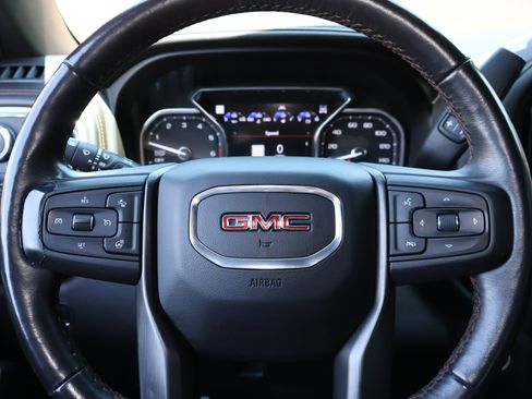Used 2020 GMC Sierra 1500 AT4 w/ Off-Road Performance Package AWD/4WD image 17