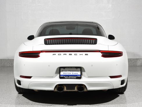 Used 2019 Porsche 911 Targa 4 GTS AWD/4WD image 11