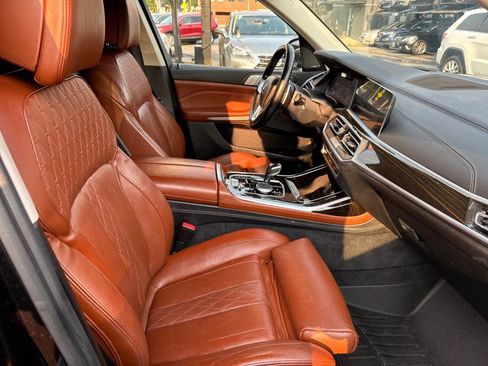 Used 2020 BMW X7 xDrive40i w/ Premium Package AWD/4WD image 28