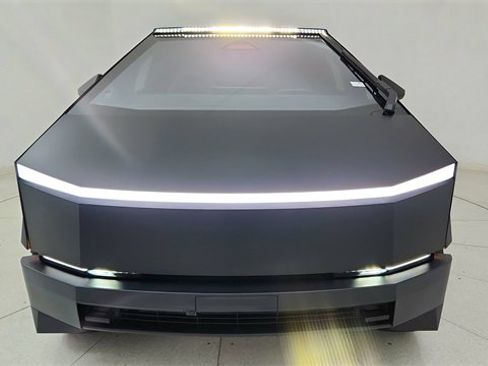 Used 2024 Tesla Cybertruck Cyberbeast image 13