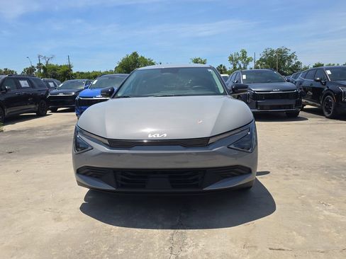 New 2026 Kia EV6 Light RWD image 3