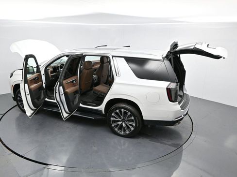 Used 2025 Chevrolet Tahoe High Country w/ Sun And Tow Package image 47