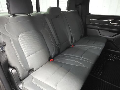 Used 2022 RAM 1500 Big Horn AWD/4WD image 16