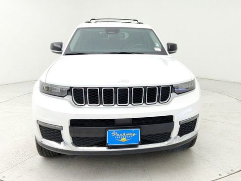 Used 2022 Jeep Grand Cherokee L Limited image 2