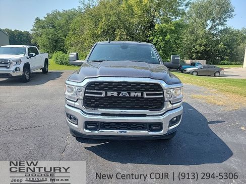 Used 2024 RAM 2500 Big Horn AWD/4WD image 8