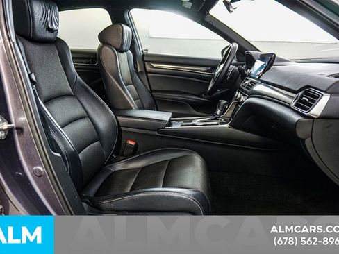 Used 2018 Honda Accord Sport image 19