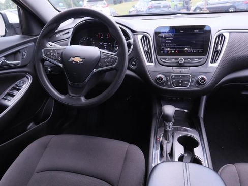 Used 2024 Chevrolet Malibu LT FWD image 10