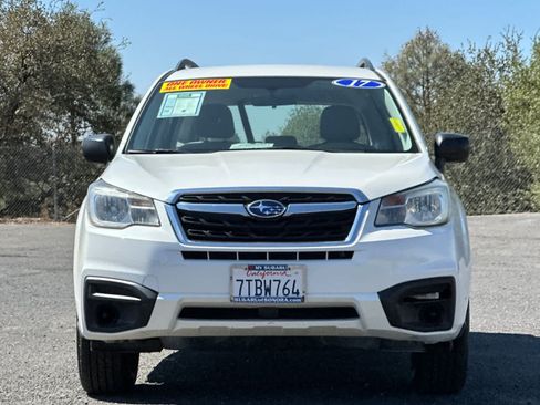 Used 2017 Subaru Forester 2.5i w/ Alloy Wheel Package AWD/4WD image 8