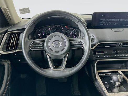 Used 2024 MAZDA CX-90 Plug-In Hybrid w/ Preferred AWD/4WD image 18