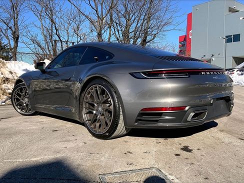 Used 2021 Porsche 911 Carrera image 3