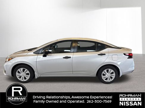 Used 2024 Nissan Versa S w/ Trunk Package FWD image 2