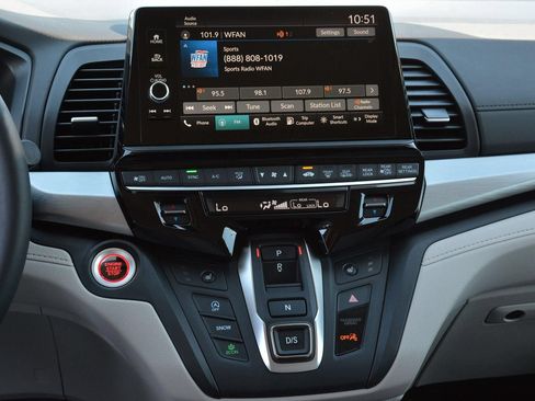 Used 2026 Honda Odyssey EX-L image 10