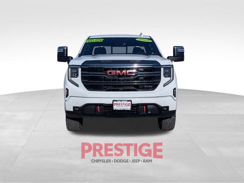 Used 2023 GMC Sierra 1500 AT4 w/ AT4 Premium Package AWD/4WD image 3
