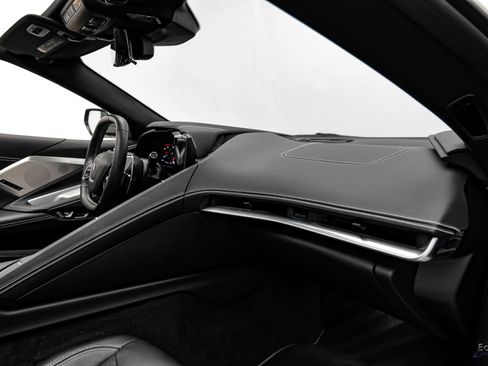 Used 2022 Chevrolet Corvette Stingray Preferred Cpe w/ Z51 Performance Package RWD image 58