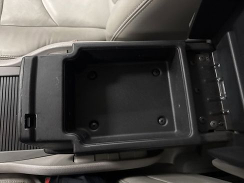 Used 2017 GMC Acadia Limited SLT image 36