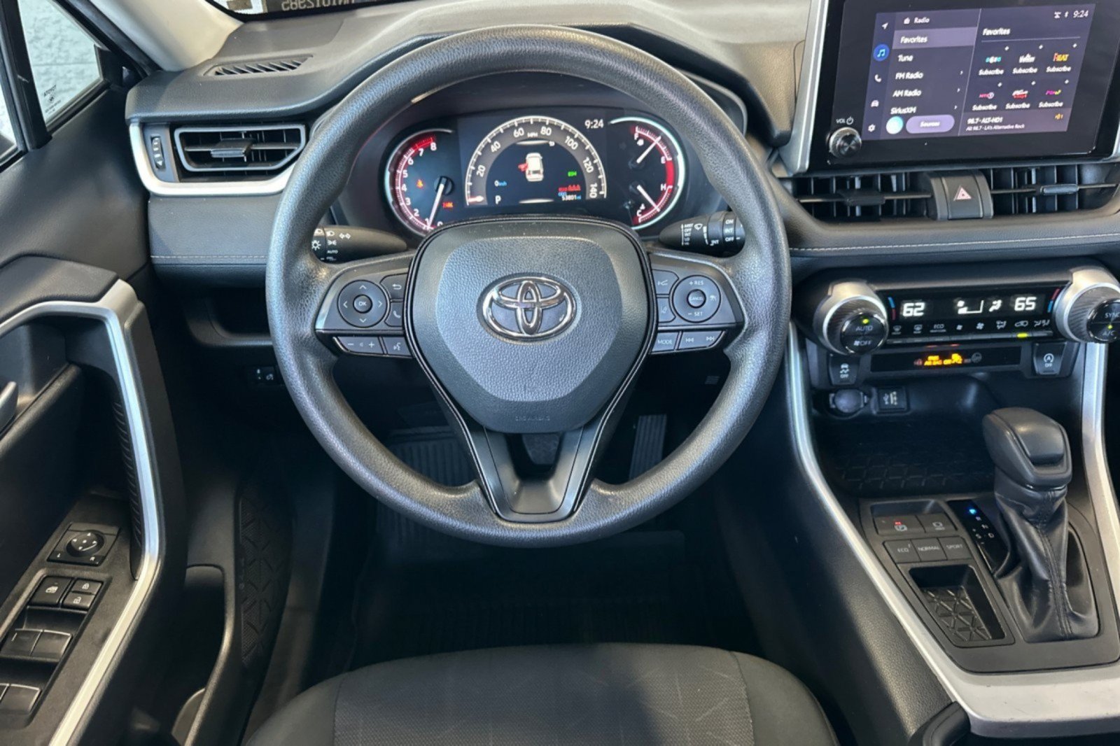 Certified 2025 Toyota RAV4 XLE FWD image 13