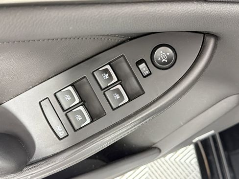 Used 2019 Cadillac CTS Luxury RWD image 13