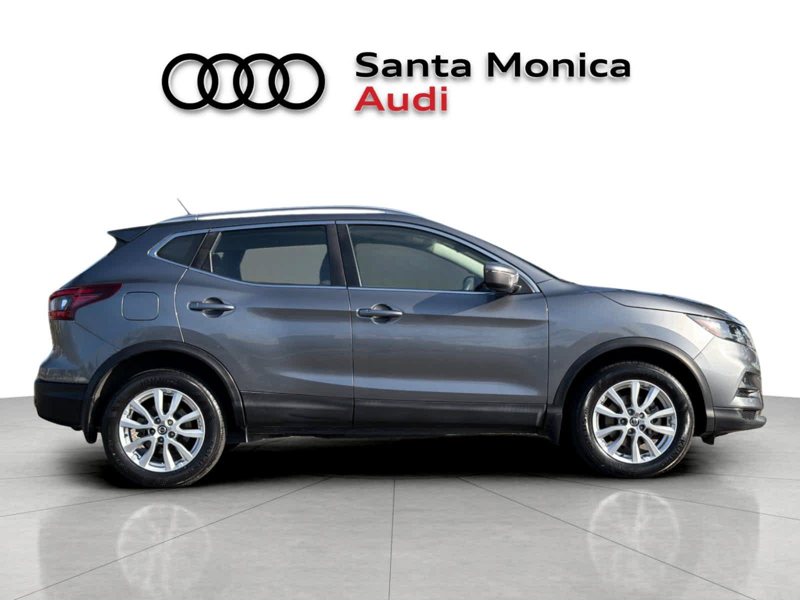 Used 2020 Nissan Rogue Sport SV FWD image 8