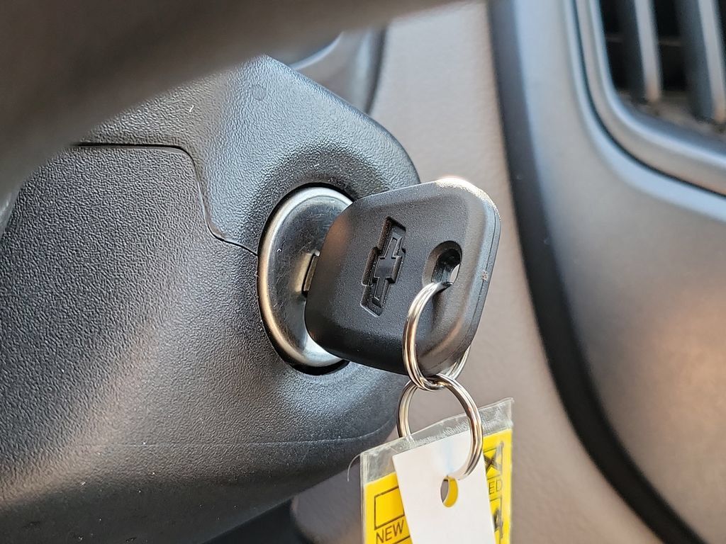 Used 2018 Chevrolet Colorado 2WD Extended Cab image 35