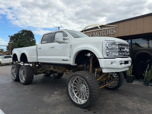 Used 2025 Ford F550 4x4 Crew Cab Super Duty image 1