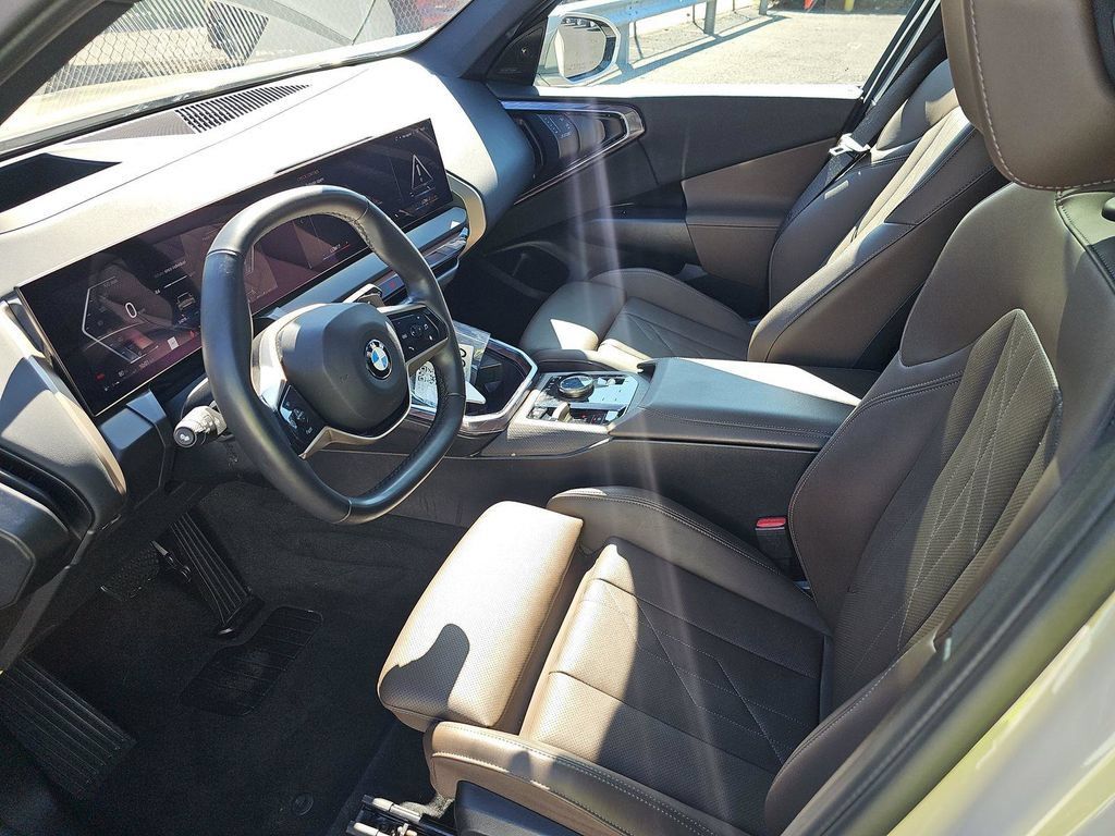 Used 2025 BMW X3 xDrive30i w/ Premium Package AWD/4WD image 14