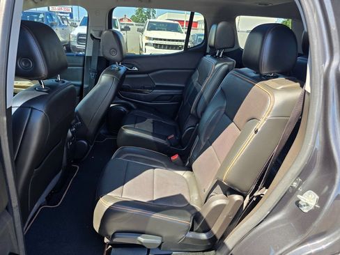 Used 2020 GMC Acadia AT4 w/ Driver Alert Package II AWD/4WD image 16