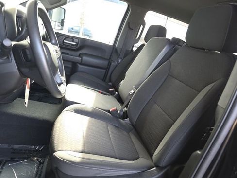 Used 2022 Chevrolet Silverado 2500 Custom w/ Custom Value Package image 22