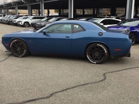 Used 2021 Dodge Challenger R/T Scat Pack w/ Shaker Package image 5