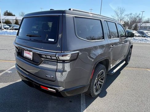 New 2026 Jeep Grand Wagoneer 4WD w/ Premium Group I image 8