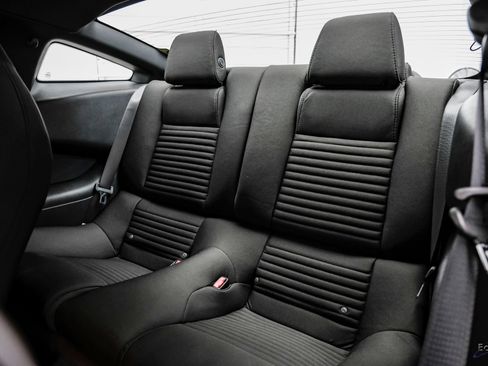 Used 2013 Ford Mustang Boss 302 w/ Boss 302 Accessory Pkg RWD image 82