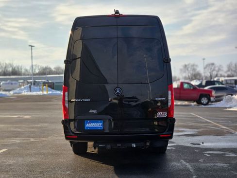 Used 2019 Mercedes-Benz Sprinter 170 image 11