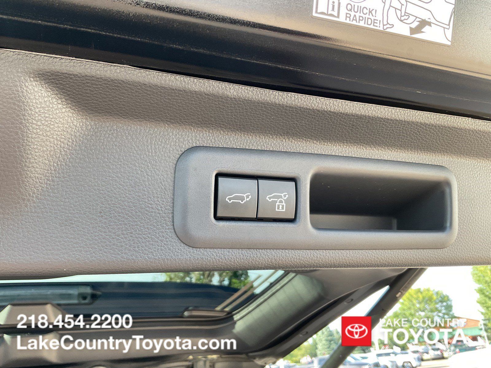 Used 2025 Toyota Sequoia Platinum AWD/4WD image 14