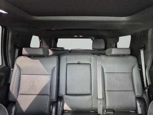 Used 2022 Chevrolet Tahoe Z71 w/ Off-Road Capability Package image 43